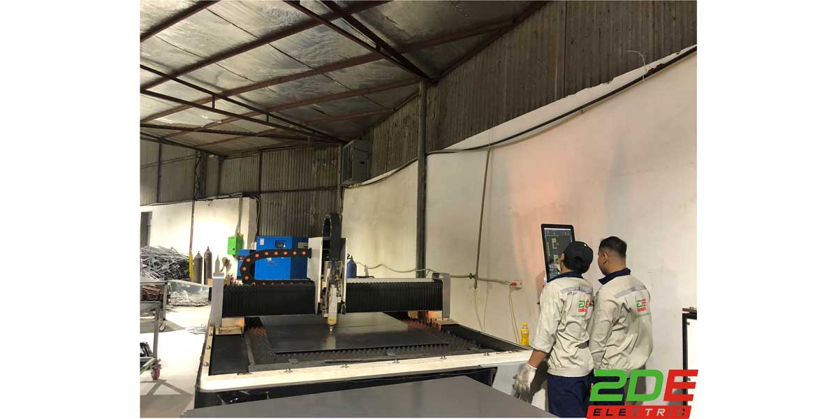 Máy Laser cắt thép thang máng cáp 2DE 