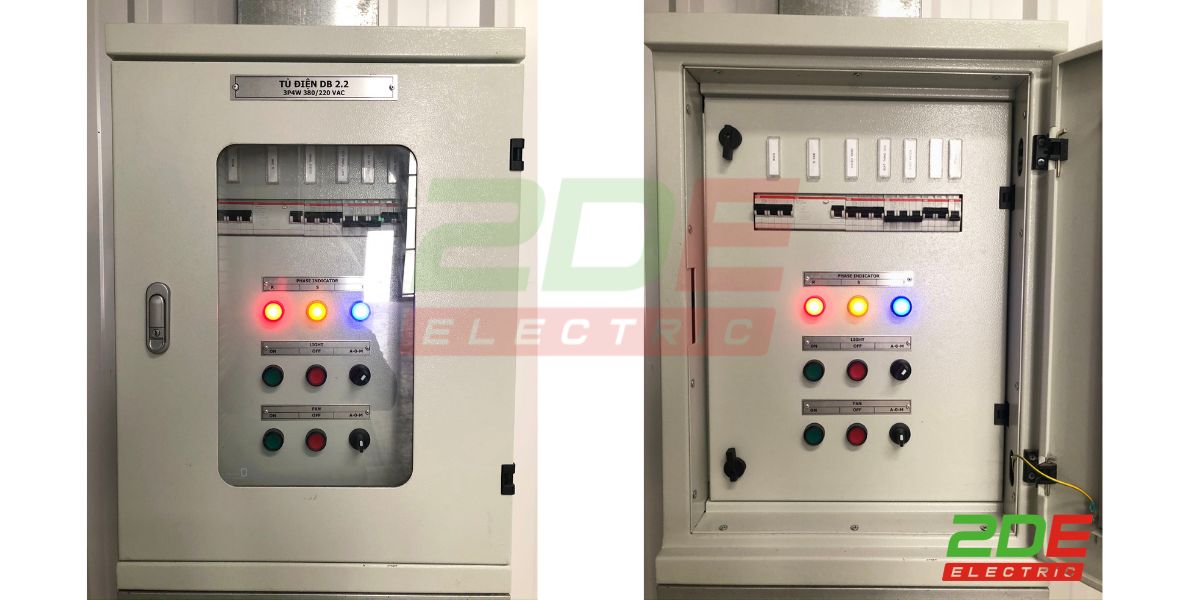 Không nên dùng tủ có sẵn cho các tủ cần 2 lớp cánh hoặc có mica/kính cường lực