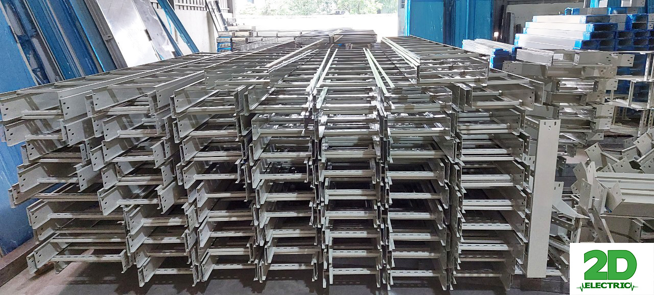 Thang cáp sơn tĩnh điện tại nhà máy 2DE