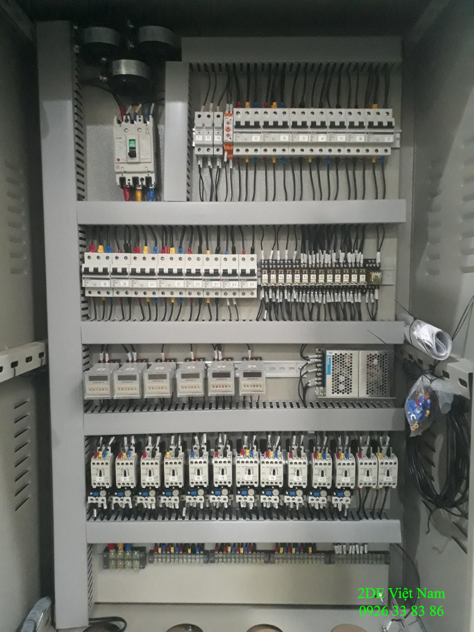 Panel tủ điện xử lý nước thải điều khiển bằng Timer thời gian